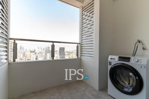 1 Bedroom Condo For Sale - Le Conde, BKK1, Phnom Penh