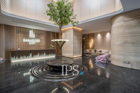 1 Bedroom Condo For Sale - Le Conde, BKK1, Phnom Penh