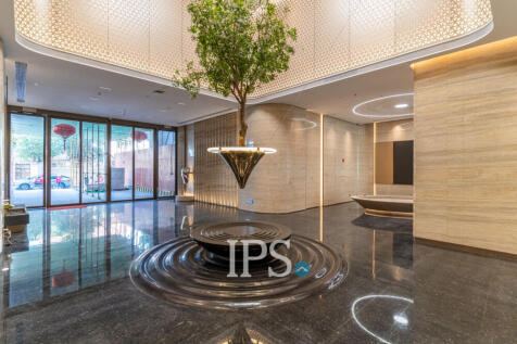 1 Bedroom Condo For Sale - Le Conde, BKK1, Phnom Penh