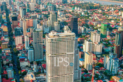 1 Bedroom Condo For Sale - Le Conde, BKK1, Phnom Penh