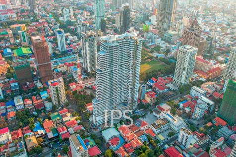 1 Bedroom Condo For Sale - Le Conde, BKK1, Phnom Penh