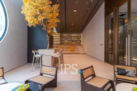 3 Bedroom Condo For Sale - Le Conde, BKK1, Phnom Penh