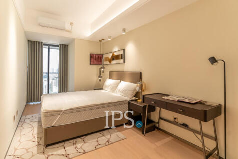 8th Floor 1 Bedroom Condo For Sale - Le Conde, BKK1, Phnom Penh