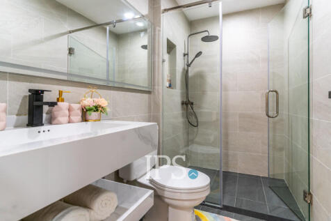 1 Bedroom Condo for Sale  Kingston Royale, Near Russian Market, Boeung Tompun, Phnom Penh