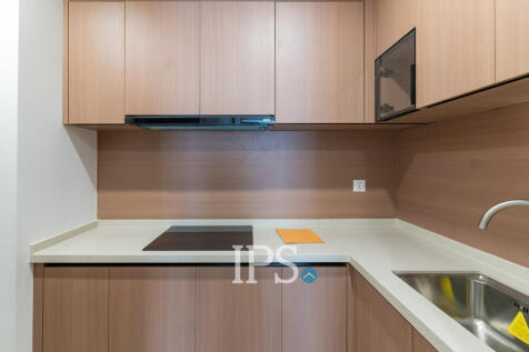 3 Bedroom Condo For Sale - Diamond Bay Garden, Tonle Bassac, Phnom Penh