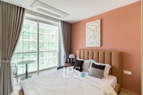 3 Bedroom Condo For Sale - Diamond Bay Garden, Tonle Bassac, Phnom Penh