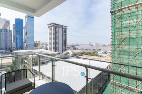 3 Bedroom Condo For Sale - Diamond Bay Garden, Tonle Bassac, Phnom Penh