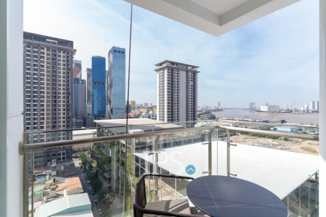 3 Bedroom Condo For Sale - Diamond Bay Garden, Tonle Bassac, Phnom Penh