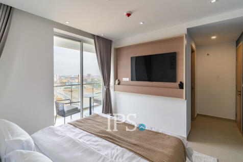 2 Bedroom Condo For Sale - Diamond Bay Garden, Tonle Bassac, Phnom Penh