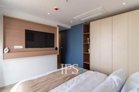 2 Bedroom Condo For Sale - Diamond Bay Garden, Tonle Bassac, Phnom Penh