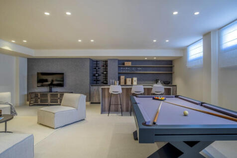 Entertaining area
