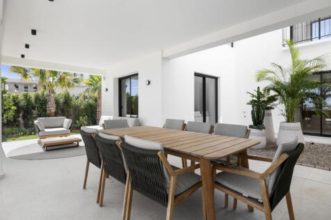 Outdoor dining area
