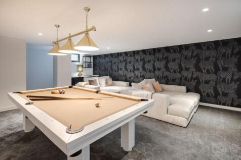 Entertaining room