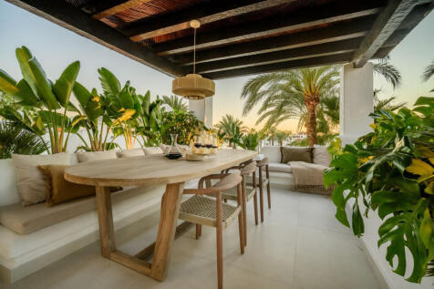 Outdoor dining area