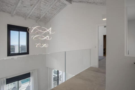 Double height ceilings