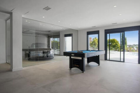 Entertaining area