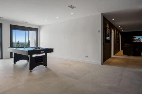 Entertaining area