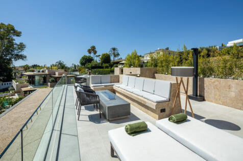 Roof terrace