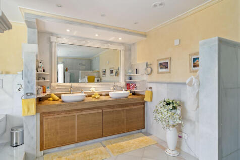 Bathroon