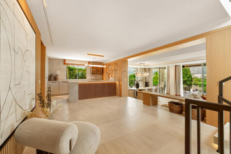 Lounge area