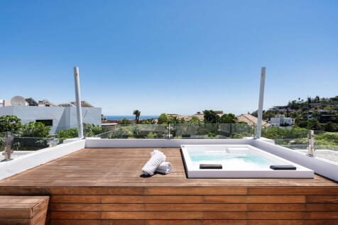 Jacuzzi