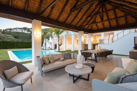 Outdoor sitting area