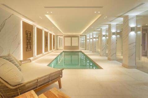 Indoor swimming pool