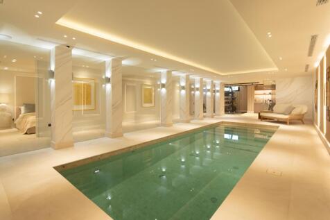 Indoor swimming pool