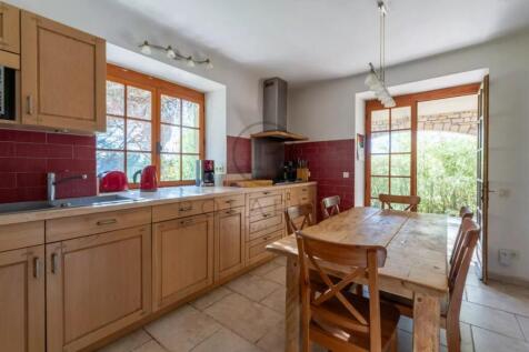 Property Image 33