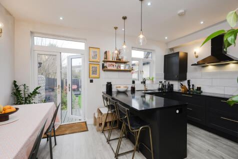 Kitchen Diner Alt