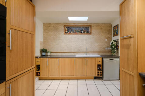 Kitchen Alt 2