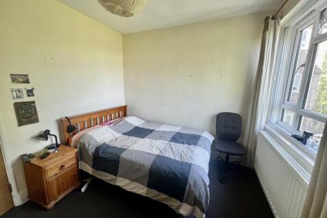 Bed 2.JPG