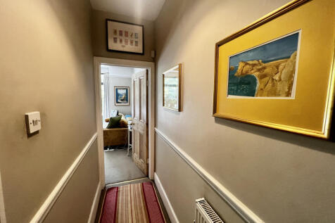 Hallway.JPG