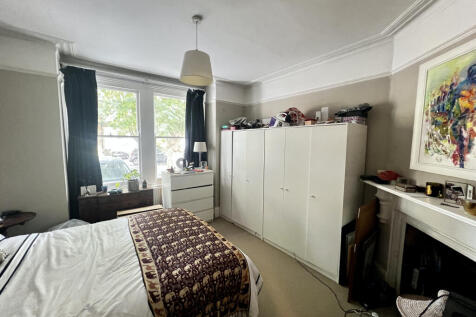 Bedroom Alt.JPG