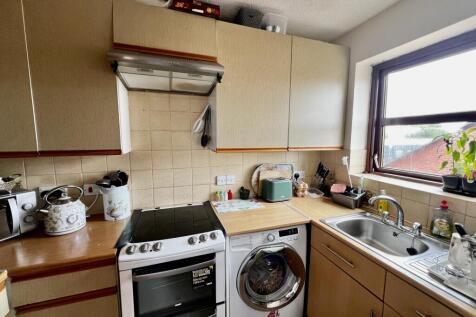 Kitchen.JPG