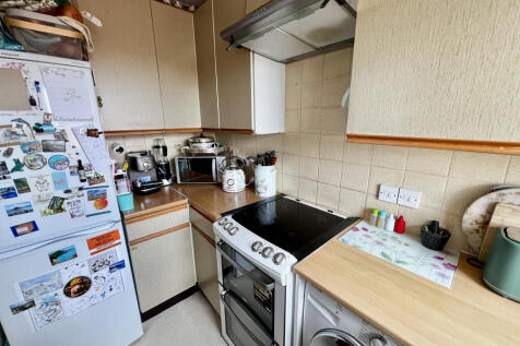 Kitchen Alt.JPG