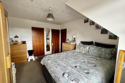 Bedroom Alt 3.JPG
