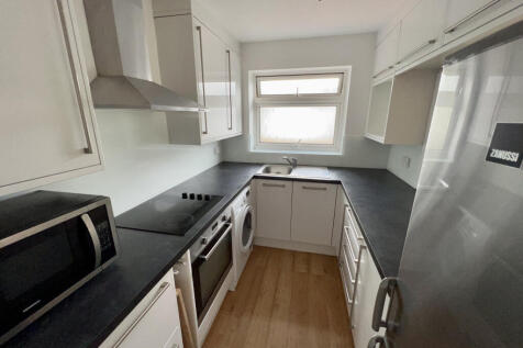 Kitchen.JPG
