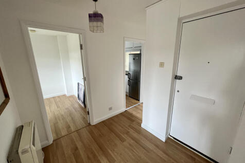 Hallway 2.JPG