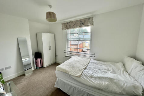 5. Bedroom Alt.JPG