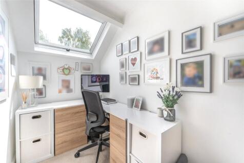 Bedroom/Study