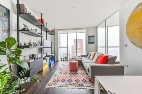 Livingroom 1.jpg