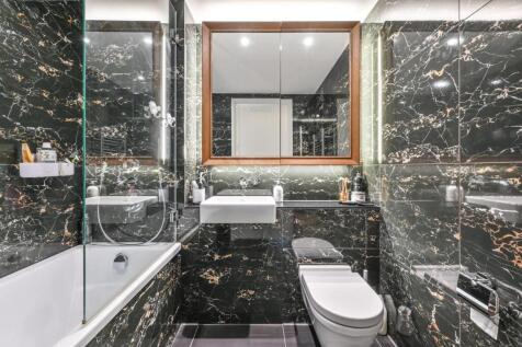 Bathroom 2.jpg