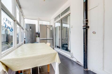 Conservatory room