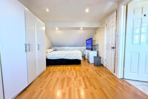 Bedroom loft extension