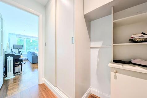Entrance Hall - ample storage