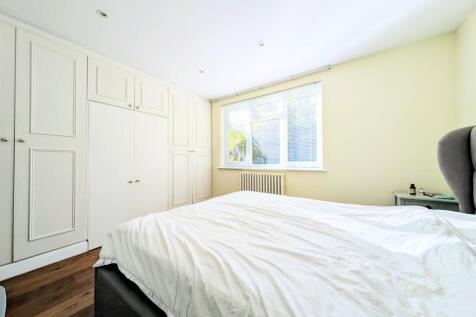 Main bedroom alternative angle