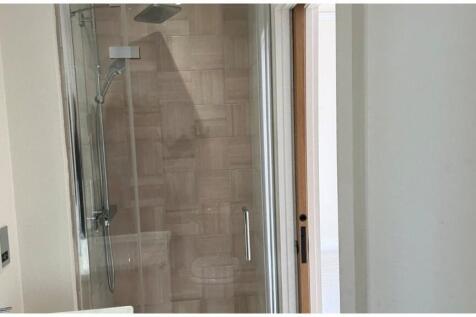 En-suite 2