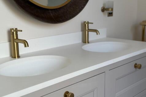 En-suite 1