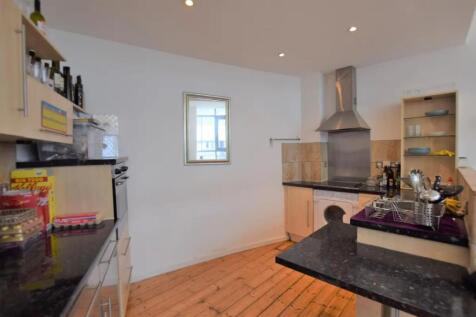 Kitchen2-ezgif.com-webp-to-jpg-converter.jpg